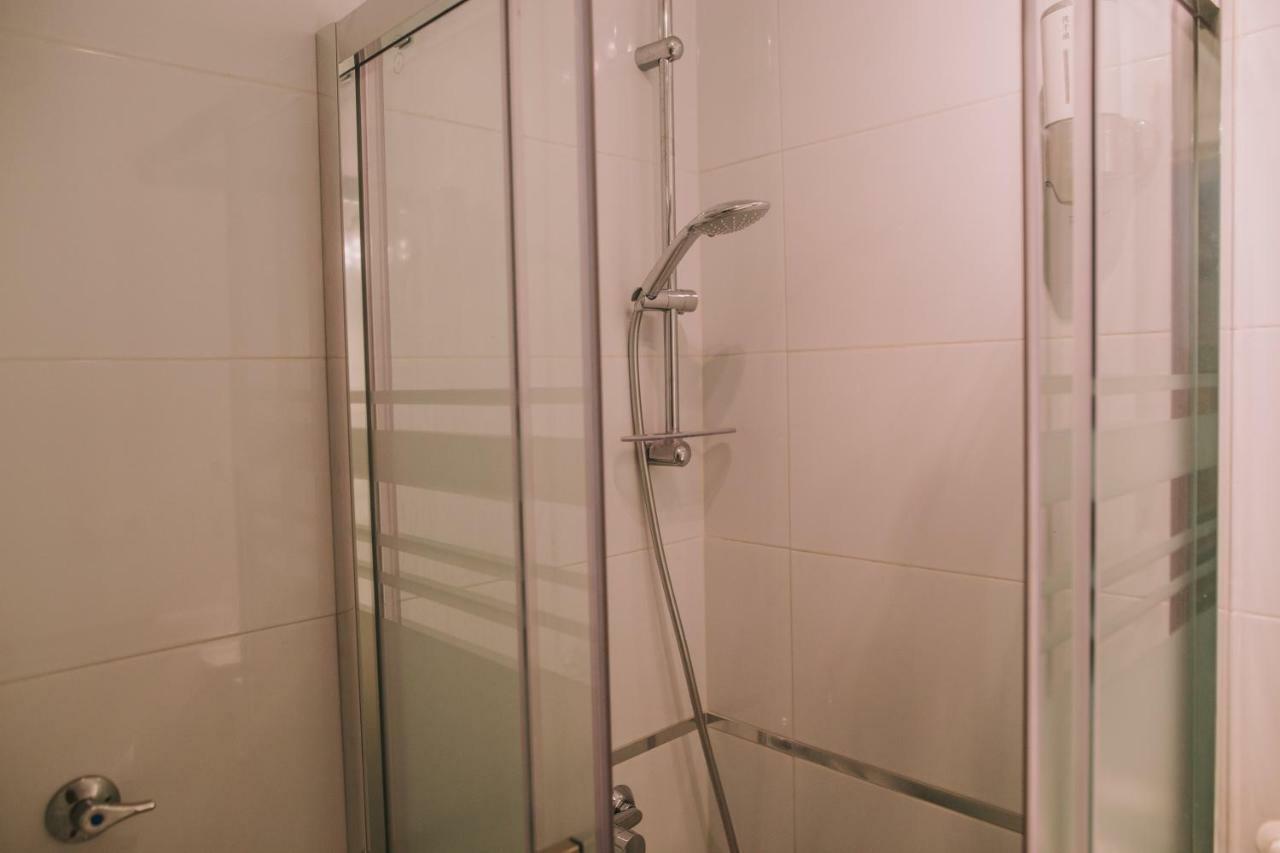 Apartamento Malagueta Playa Малага Экстерьер фото