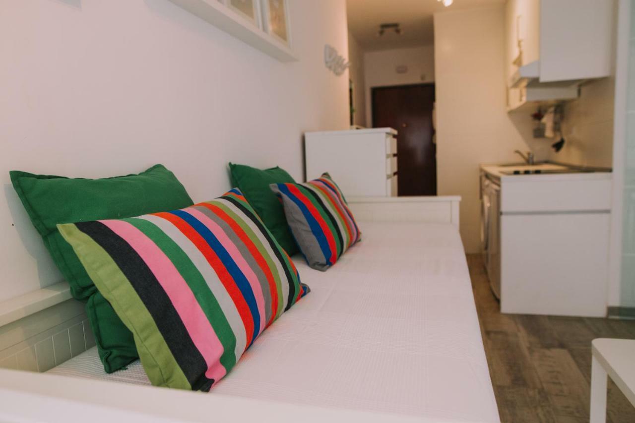 Apartamento Malagueta Playa Малага Экстерьер фото